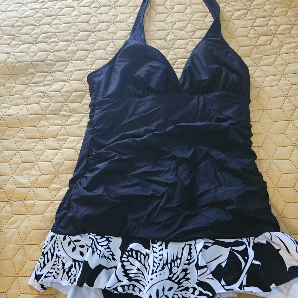 Apt. 9 Black and White One Piece Swimsuit